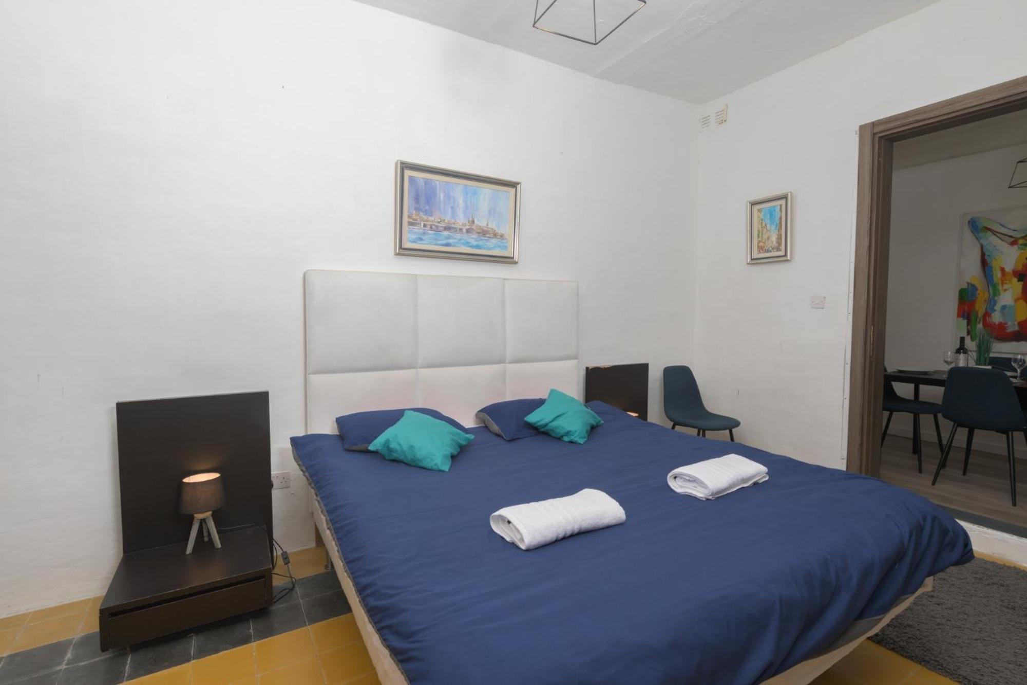 Stylish Valletta City Centre Apartment With Terrace La Valette Extérieur photo
